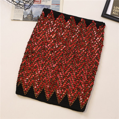 Rugalmas női szoknya magas derékkal, flitterekkel