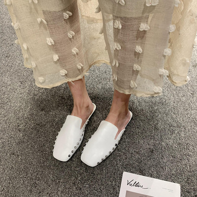 Női alkalmi bőr papucs fém szegecsekkel