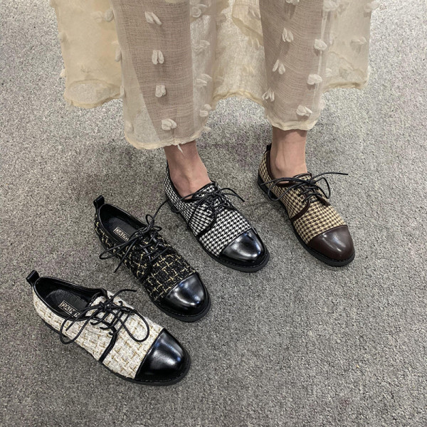 Naiste vabaajajalatsid paeltega ökonahast ja tekstiilist