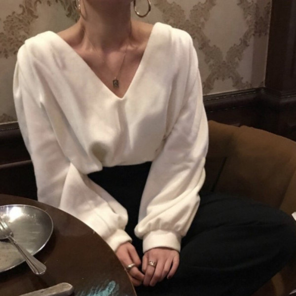 Naiste stiilne V-kaelusega pluus