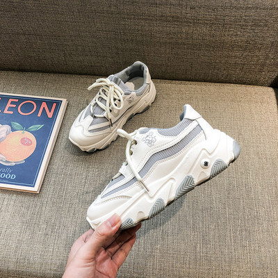 Kareda talla ja paeltega vabaaja naiste tossud