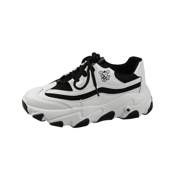 Kareda talla ja paeltega vabaaja naiste tossud