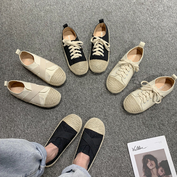 Tekstiilist espadrillide ja lameda taldade uus mudel - kaks mudelit