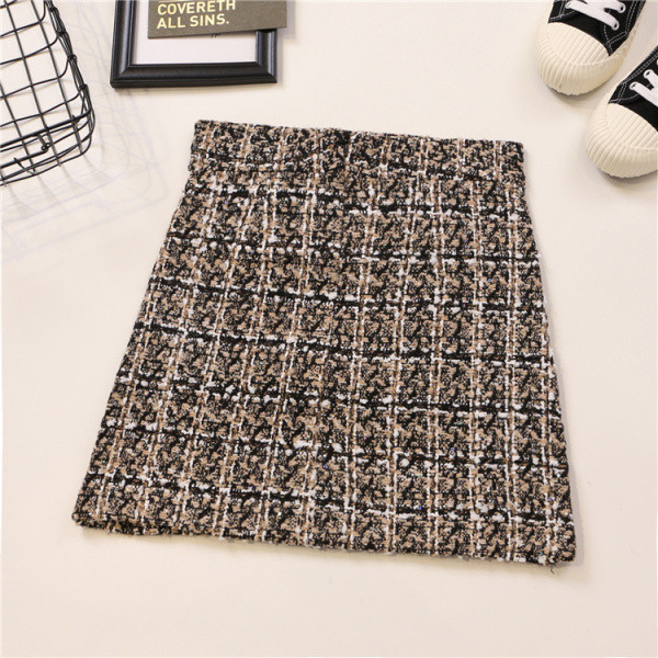 Ajakohane kõrge vöökoha ja nööpidega naiste kootud seelik