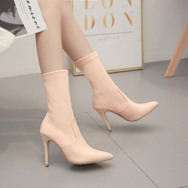 Stiilne õhukese kontsaga terava otsaga naiste saapad