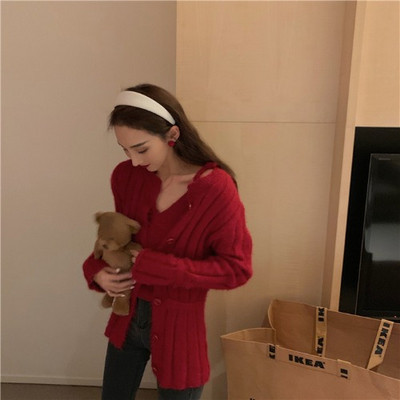 Punane naiste kardigan pikkade varrukate ja nööpidega