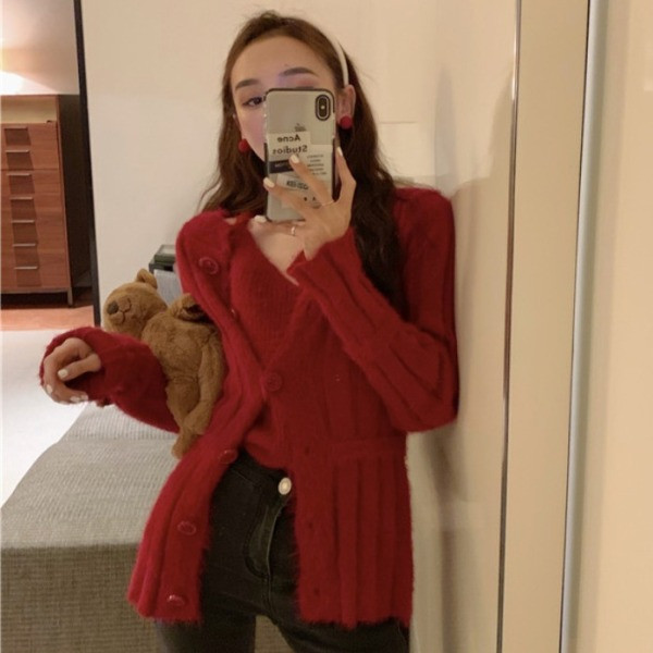 Punane naiste kardigan pikkade varrukate ja nööpidega