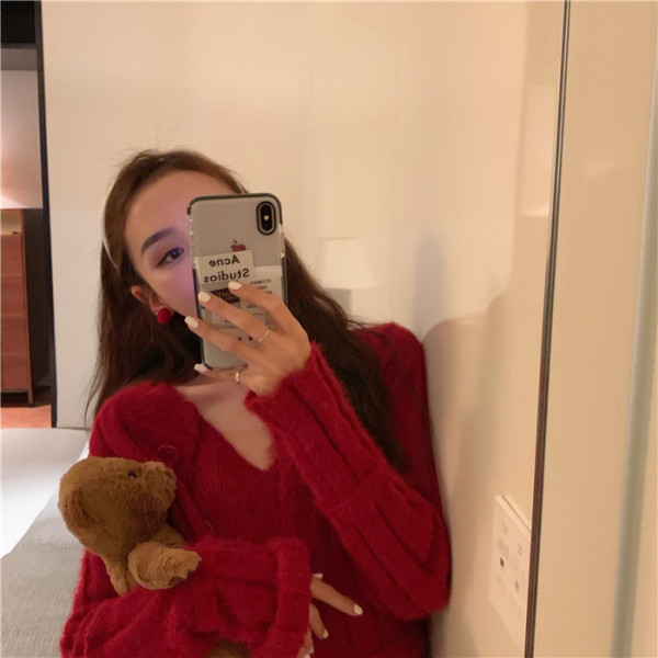 Punane naiste kardigan pikkade varrukate ja nööpidega