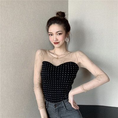 Liibuv naiste pitsvarrukatega pluus