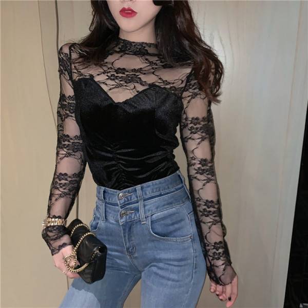 Must naiste sametpluus pitsvarrukatega