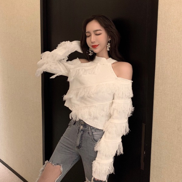 Moodne narmaste ja lõikega varrukatega naiste kampsun