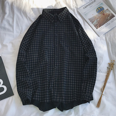 Kockás férfi ing hosszú ujjal, klasszikus gallérral és zsebbel