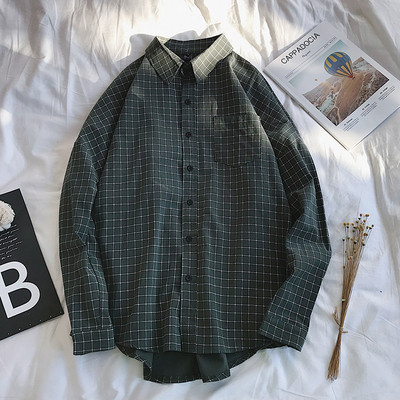 Kockás férfi ing hosszú ujjal, klasszikus gallérral és zsebbel