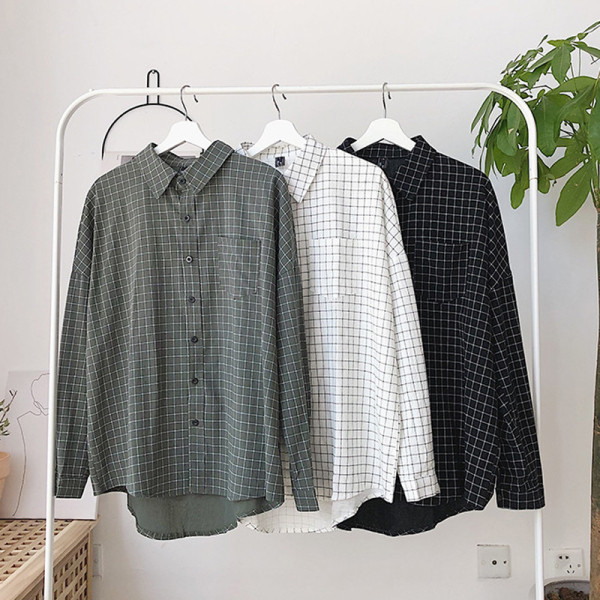 Kockás férfi ing hosszú ujjal, klasszikus gallérral és zsebbel