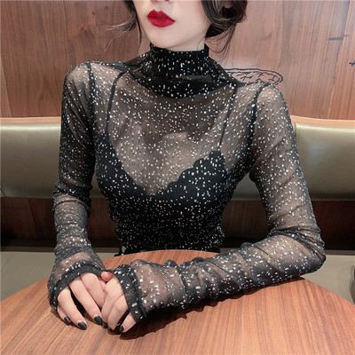 Naiste võrkpluus litrite ja kõrge kraega