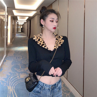 Lühike naiste kardigan pikkade varrukate ja kaelusega leopardimustriga