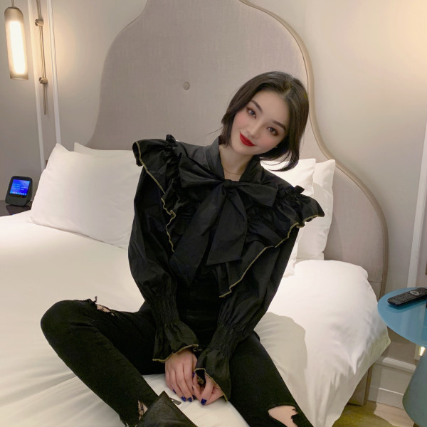 Modern női ing békával és gallérral szalaggal