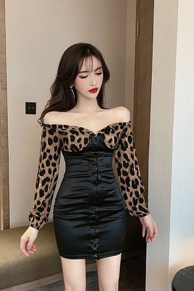 Stiilne pikkade varrukate ja leopardimustriga naiste kleit