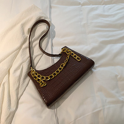 Öko-nahast väike naistekott metallist sanga tüüpi ketiga