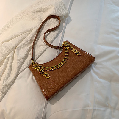 Öko-nahast väike naistekott metallist sanga tüüpi ketiga