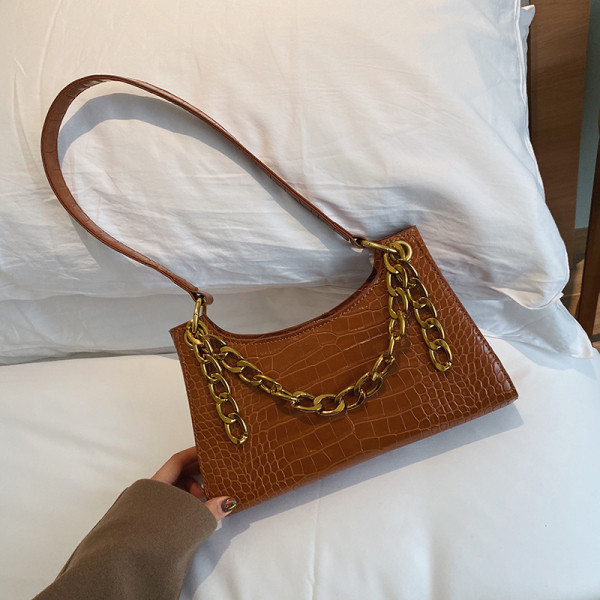 Öko-nahast väike naistekott metallist sanga tüüpi ketiga