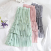 Moodne naiste pikk seelik A-joone ja tülliga