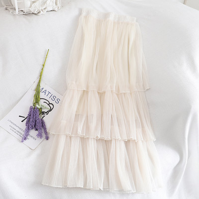 Moodne naiste pikk seelik A-joone ja tülliga