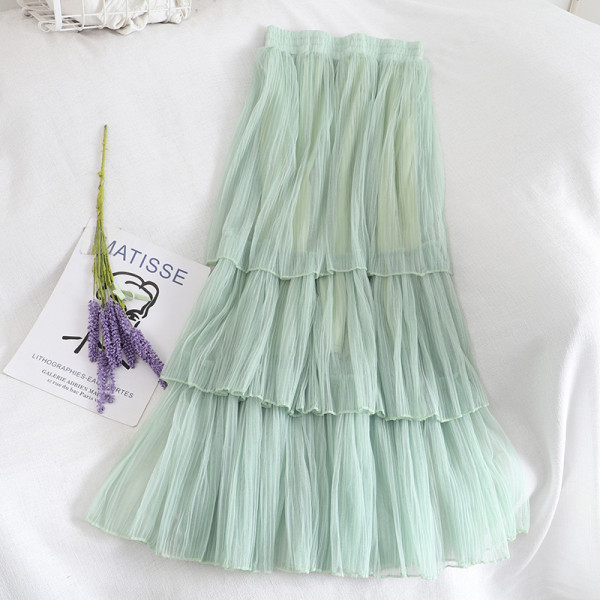 Moodne naiste pikk seelik A-joone ja tülliga