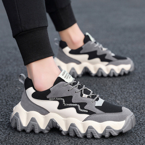 Kareda talla ja paeltega vabaaja meeste tossud