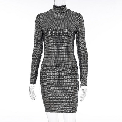 Praegune naiste särav pikkade varrukate ja kõrge kaelusega kleit