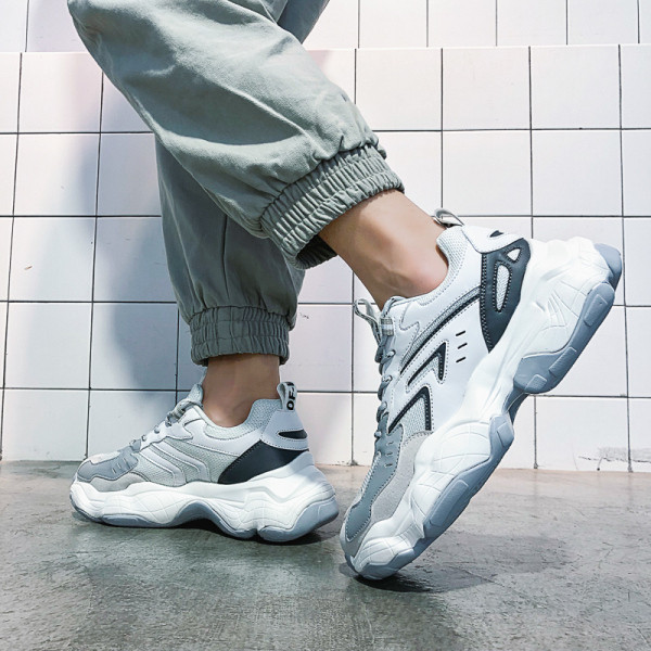 Ежедневни мъжки маратонки с връзки и надписи