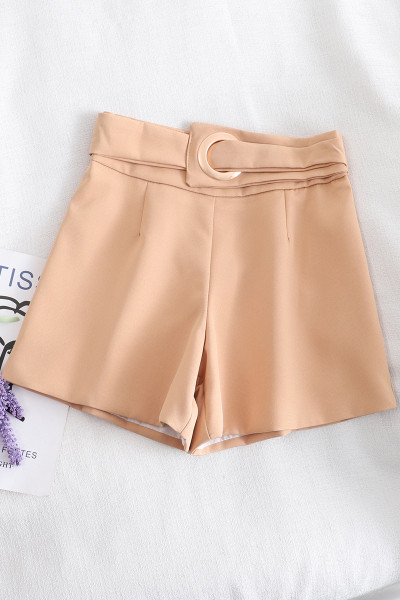 Naiste lühikesed püksid, lai mudel kõrge vöökoha ja vööga