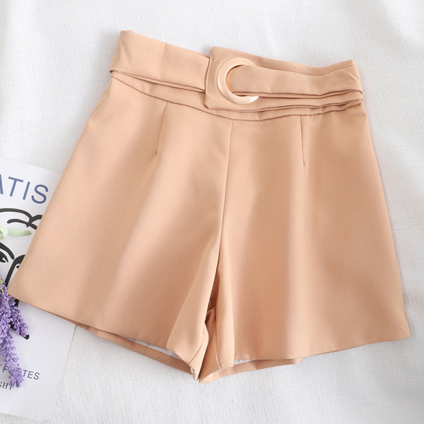 Naiste lühikesed püksid, lai mudel kõrge vöökoha ja vööga