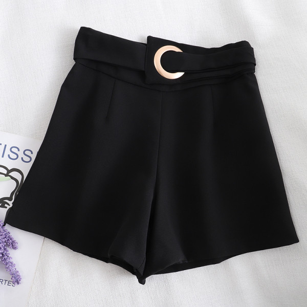 Naiste lühikesed püksid, lai mudel kõrge vöökoha ja vööga