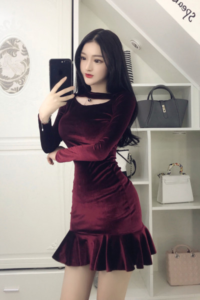 Modern női ruha Karcsú, hosszú ujjú modell