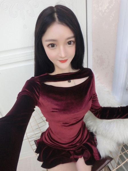 Modern női ruha Karcsú, hosszú ujjú modell