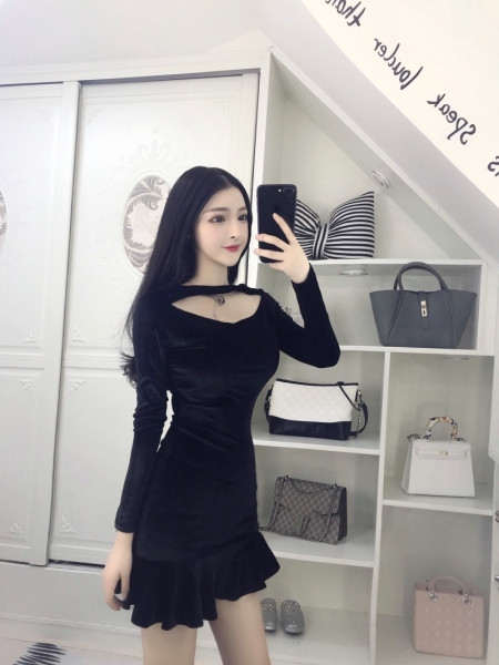 Modern női ruha Karcsú, hosszú ujjú modell