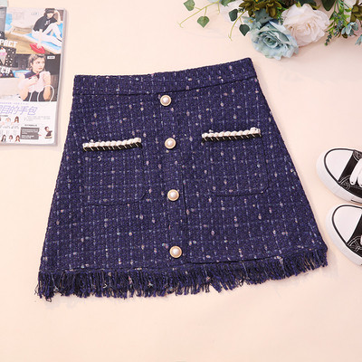 Kõrge vöökoha, narmaste, nööpide ja taskutega aktuaalne naiste seelik