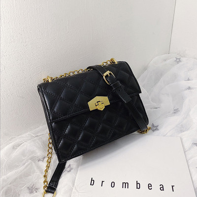 Eko bőrből készült modern női táska fém lánccal