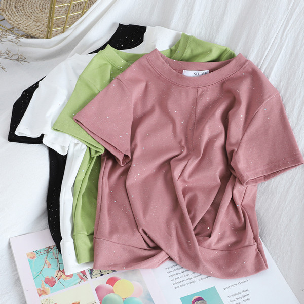 Καθημερινή γυναικεία μπλούζα με κοντό μανίκι και οβάλ ντεκολτέ