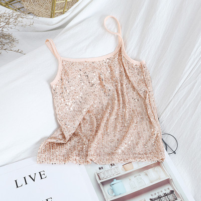 Praegune peenikeste rihmade ja litritega naiste topp