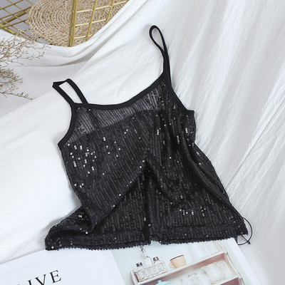 Praegune peenikeste rihmade ja litritega naiste topp