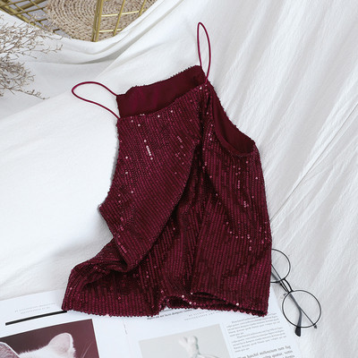 Peenikeste rihmade ja litritega läikiv naiste topp