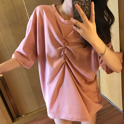 Moodne lühikeste varrukate ja ovaalse kaelusega naiste T-särk