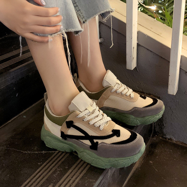 Lameda talla ja paeltega vabaaja naiste tossud öko-seemisnahast