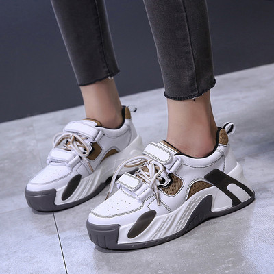 Naiste vabaaja tossud kõrge talla ja takjapaelaga