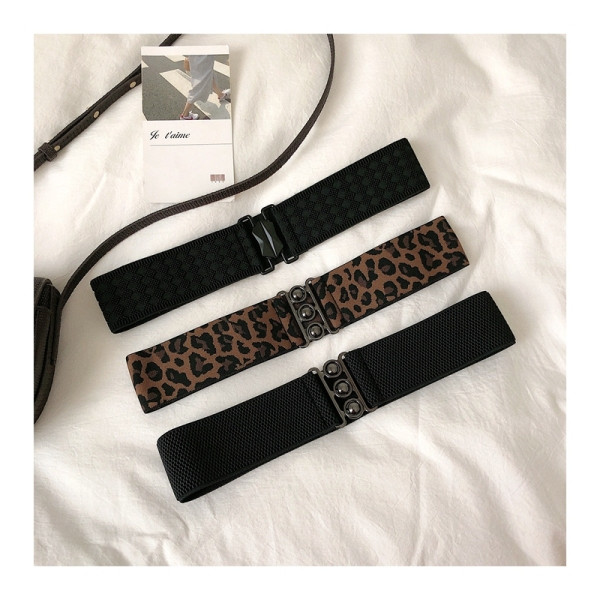 Metallist kinnitusega elastne naiste vöörihm