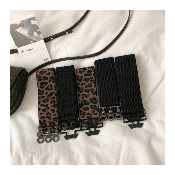 Metallist kinnitusega elastne naiste vöörihm