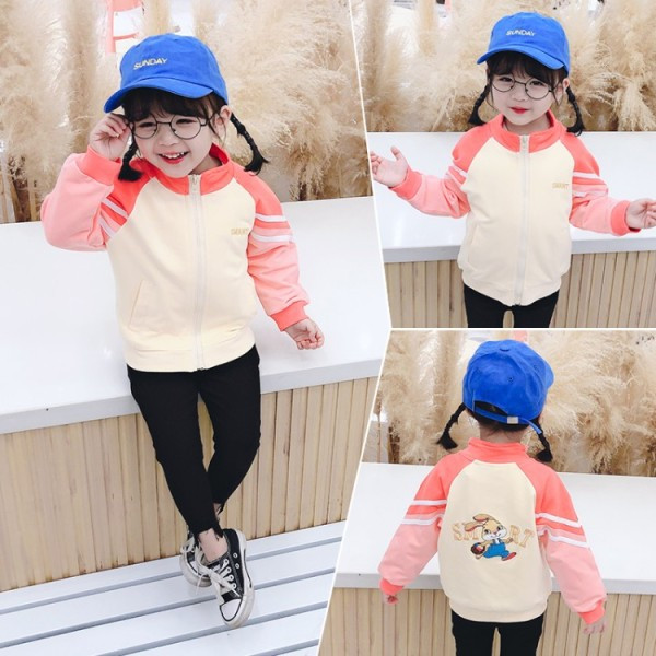 Vaikiški pavasariniai megztiniai su siuvinėjimais mergaitėms