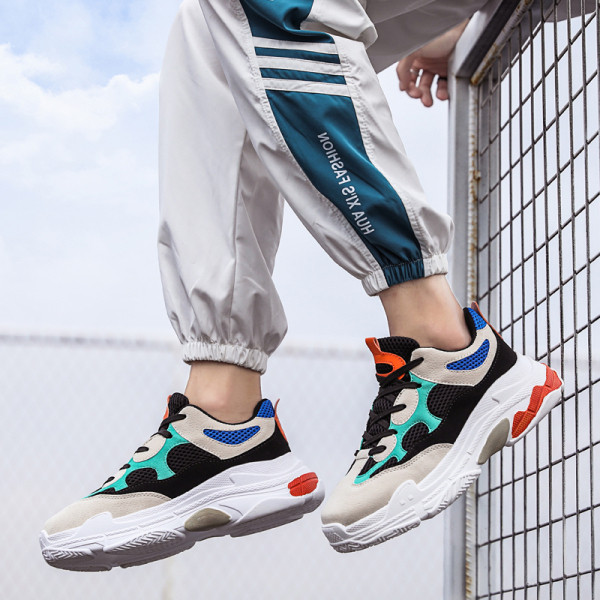 Modern tavaszi-őszi tornacipő durva talppal és fűzővel